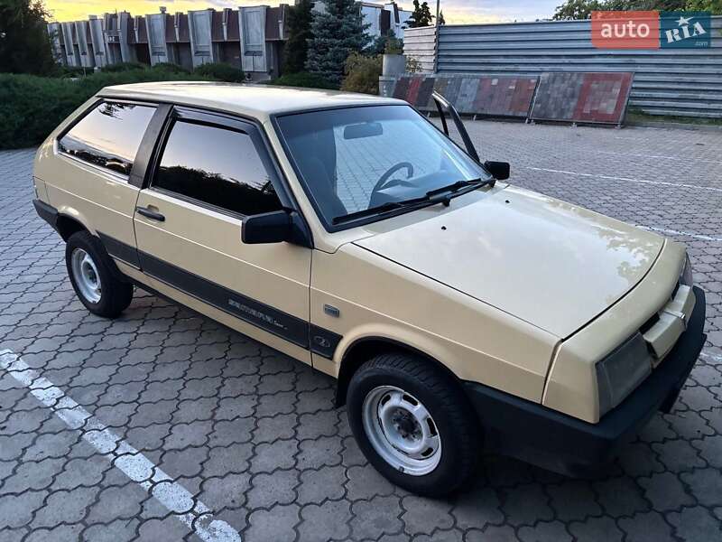 Хетчбек ВАЗ / Lada 2108 1986 в Павлограді