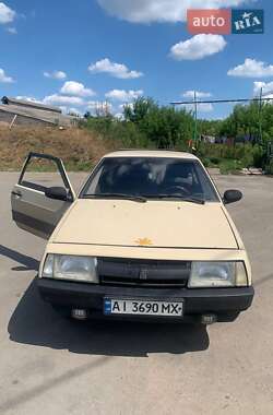 Хетчбек ВАЗ 2108 1985 в Бучі