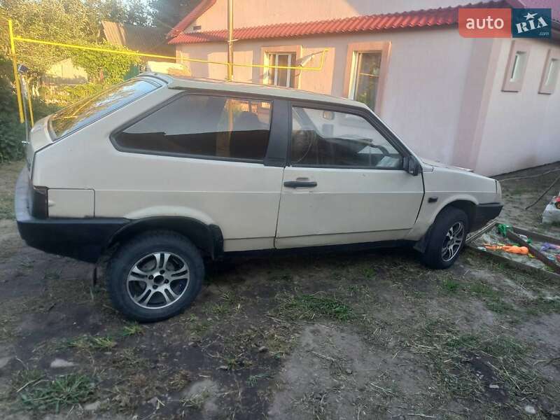 Хэтчбек ВАЗ / Lada 2108 1987 в Бобровице