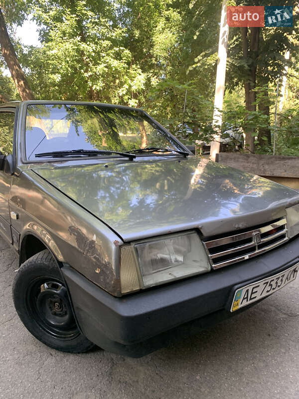 Хэтчбек ВАЗ / Lada 2108 1985 в Днепре
