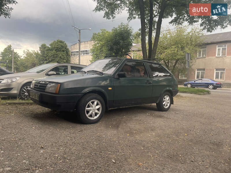 Хэтчбек ВАЗ 2108 1998 в 