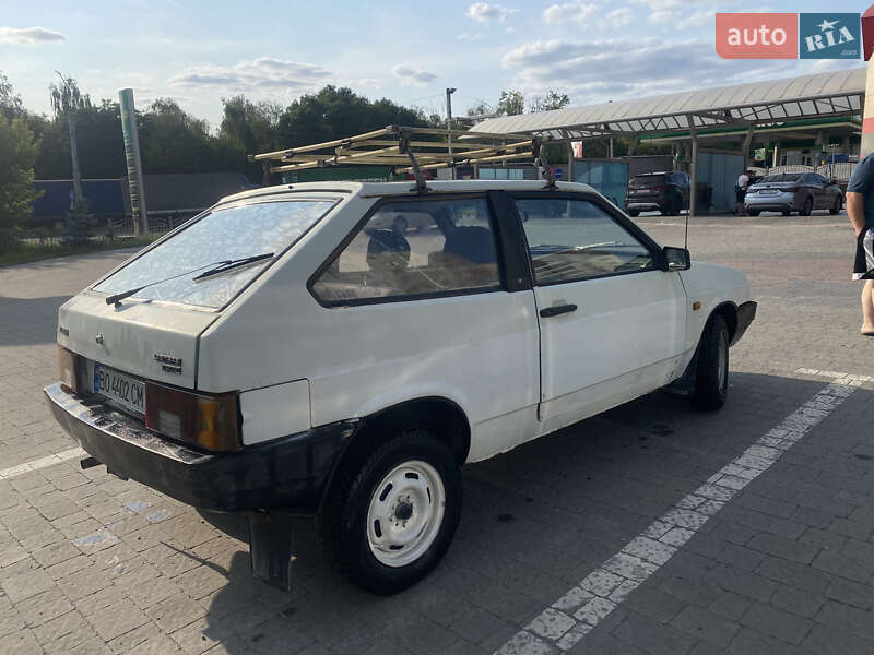 Хэтчбек ВАЗ / Lada 2108 1991 в Тернополе фото 3 Хэтчбек ВАЗ / Lada 2108 1991 в Тернополе