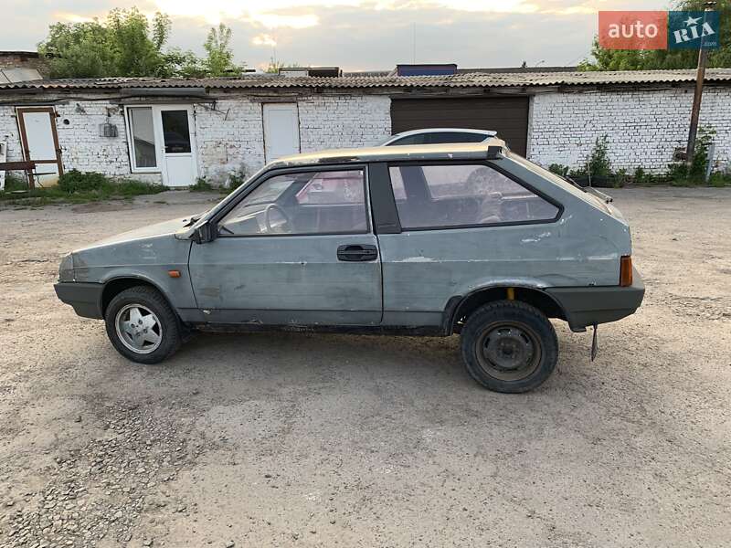 Хэтчбек ВАЗ / Lada 2108 1990 в Луцке
