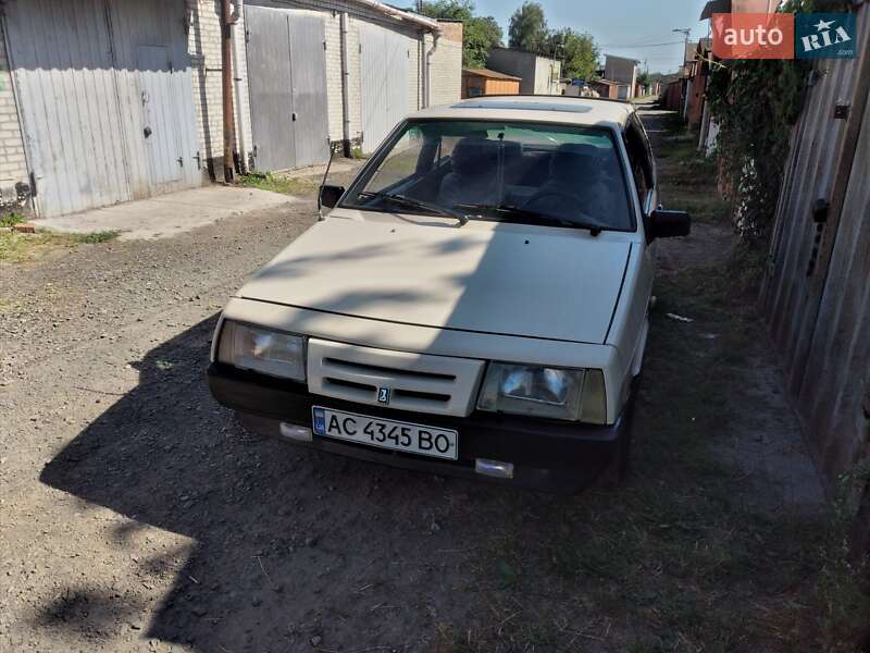 Хетчбек ВАЗ / Lada 2108 1992 в Луцьку фото 2 Хетчбек ВАЗ / Lada 2108 1992 в Луцьку