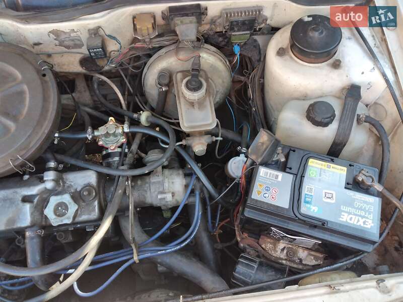 Хетчбек ВАЗ / Lada 2108 1992 в Луцьку фото 7 Хетчбек ВАЗ / Lada 2108 1992 в Луцьку