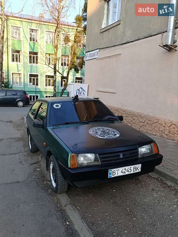 Хэтчбек ВАЗ / Lada 2108 1999 в Черновцах фото 4 Хэтчбек ВАЗ / Lada 2108 1999 в Черновцах