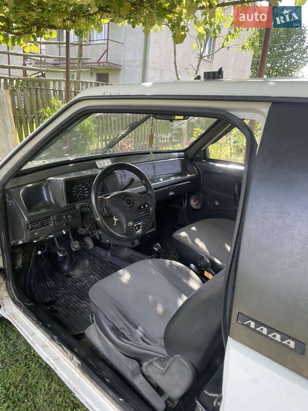 Хэтчбек ВАЗ / Lada 2108 1993 в Львове