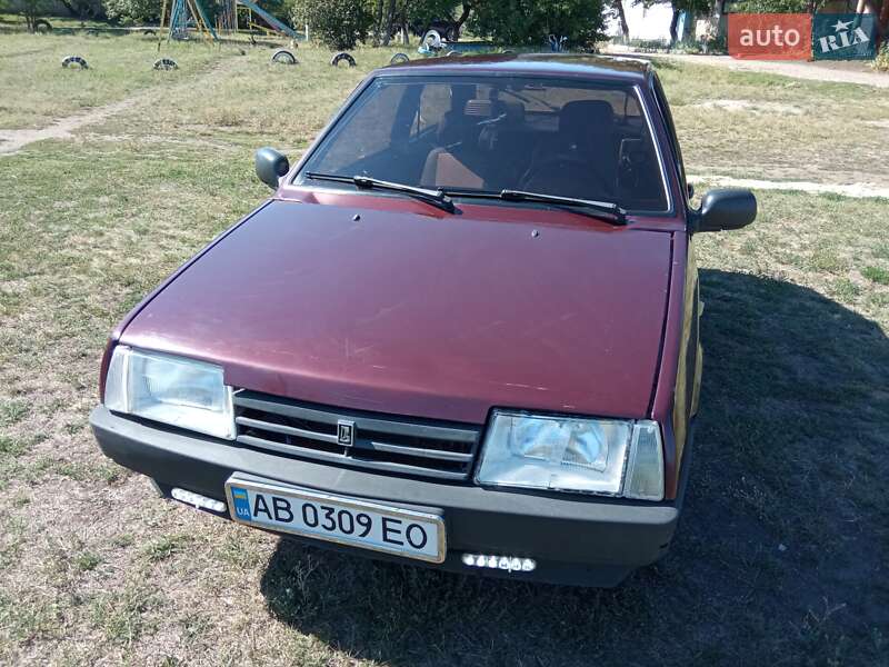 Хэтчбек ВАЗ / Lada 2108 1993 в Барвенкове