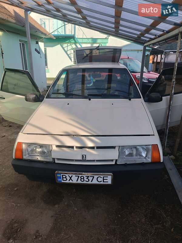Хетчбек ВАЗ / Lada 2108 1989 в Хмельницькому