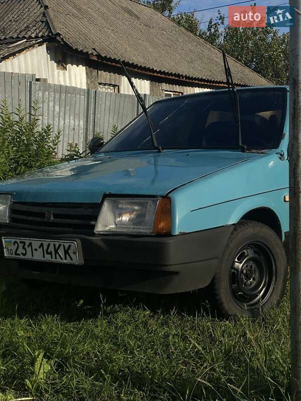 Хэтчбек ВАЗ 2108 1995 в 
