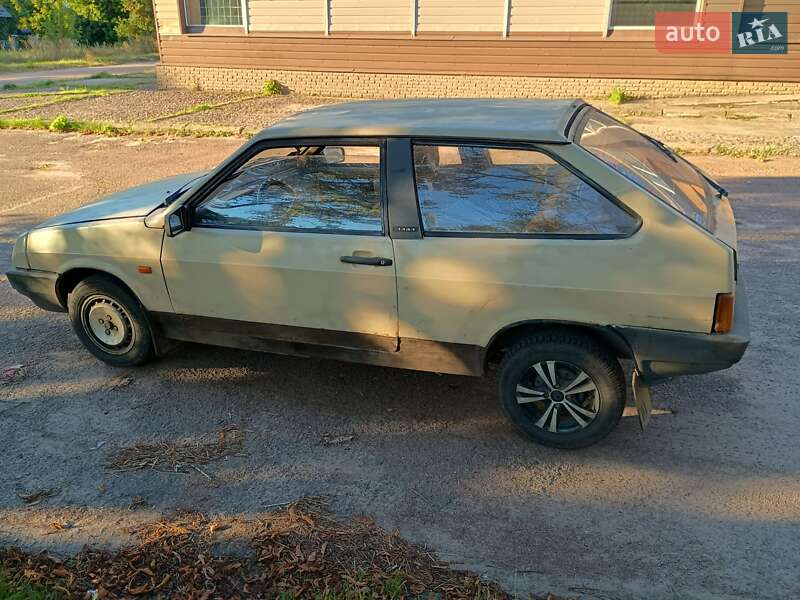 Хэтчбек ВАЗ / Lada 2108 1987 в Кролевце фото 6 Хэтчбек ВАЗ / Lada 2108 1987 в Кролевце