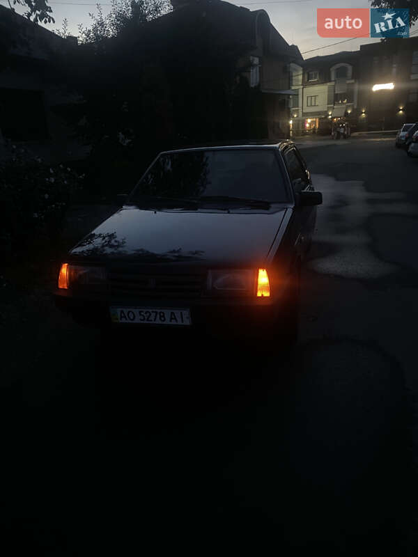 Хэтчбек ВАЗ 2108 1990 в 