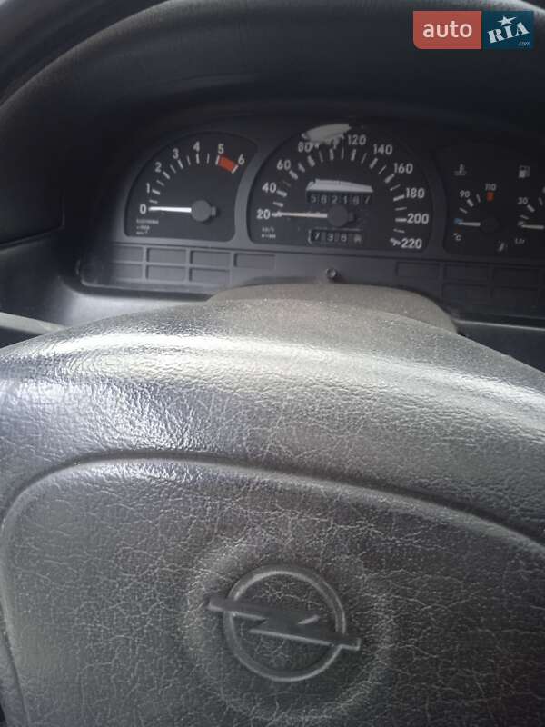 Хетчбек ВАЗ / Lada 2108 1986 в Новій Ушиці фото 5 Хетчбек ВАЗ / Lada 2108 1986 в Новій Ушиці