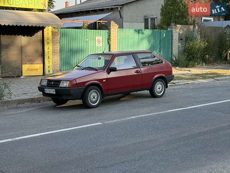 Хэтчбек ВАЗ 2108 1987 в 
