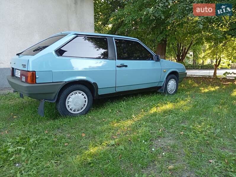 Хэтчбек ВАЗ / Lada 2108 1990 в Хотине
