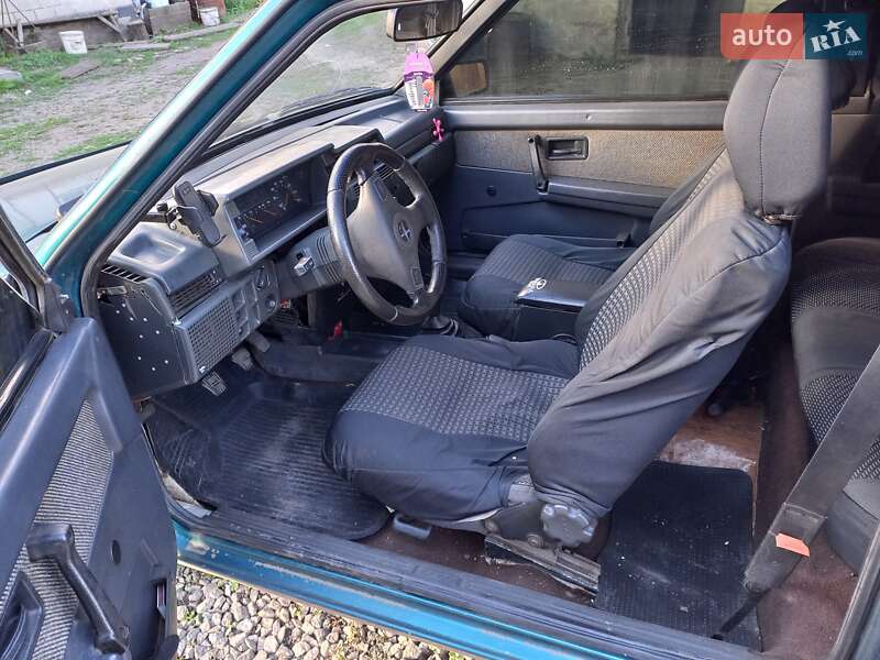 Хэтчбек ВАЗ / Lada 2108 2001 в Полтаве