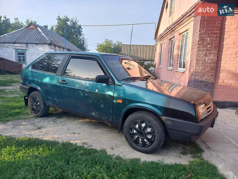 Хэтчбек ВАЗ / Lada 2108 2001 в Полтаве