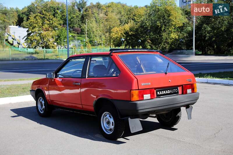 Хэтчбек ВАЗ / Lada 2108 1988 в Харькове