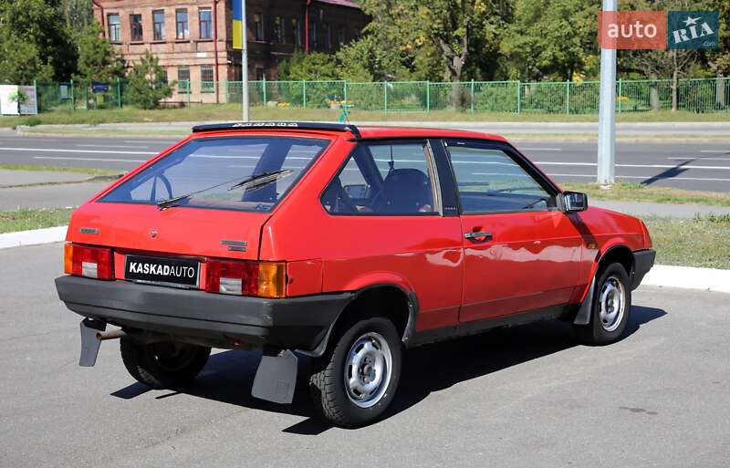 Хэтчбек ВАЗ / Lada 2108 1988 в Харькове