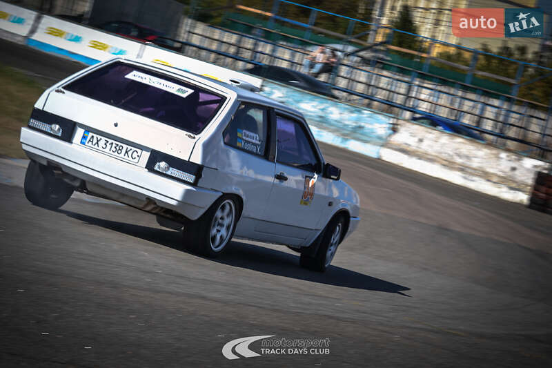 Хэтчбек ВАЗ / Lada 2108 1992 в Киеве