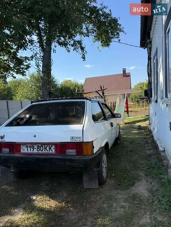 Хэтчбек ВАЗ / Lada 2108 1991 в Носовке