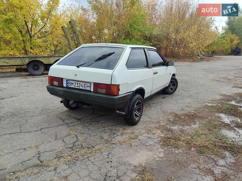 Хетчбек ВАЗ / Lada 2108 1990 в Ромнах