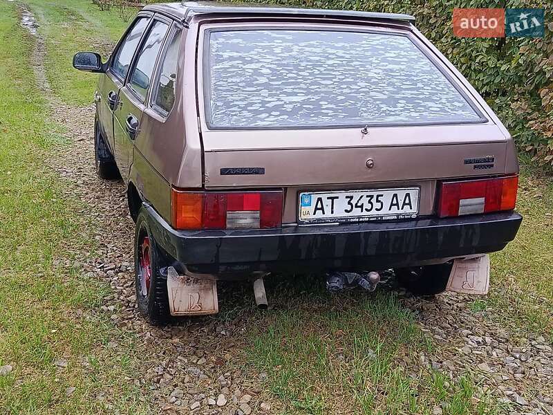 Хэтчбек ВАЗ / Lada 2108 1995 в Вижнице фото 4 Хэтчбек ВАЗ / Lada 2108 1995 в Вижнице