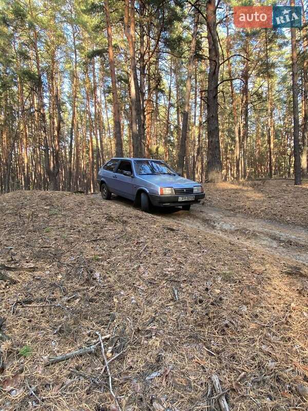 Хэтчбек ВАЗ / Lada 2108 1993 в Чугуеве