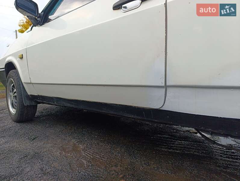 Хетчбек ВАЗ / Lada 2108 1989 в Смілі фото 5 Хетчбек ВАЗ / Lada 2108 1989 в Смілі