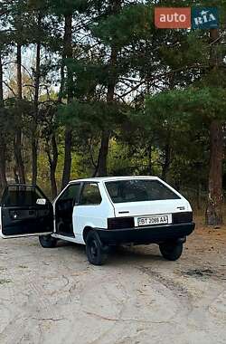 Хэтчбек ВАЗ 2108 1988 в  фото 2 Хэтчбек ВАЗ 2108 1988 в