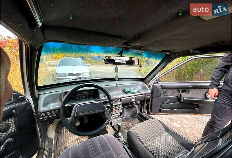 Хэтчбек ВАЗ / Lada 2108 1988 в Чугуеве фото 7 Хэтчбек ВАЗ / Lada 2108 1988 в Чугуеве