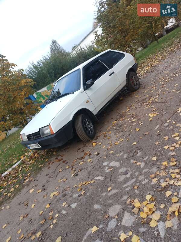 Хэтчбек ВАЗ / Lada 2108 1989 в Харькове фото 3 Хэтчбек ВАЗ / Lada 2108 1989 в Харькове