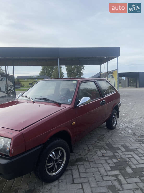 Хетчбек ВАЗ / Lada 2108 1988 в Львові фото 4 Хетчбек ВАЗ / Lada 2108 1988 в Львові