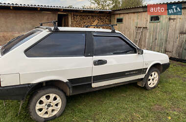 Хэтчбек ВАЗ 2108 1992 в 