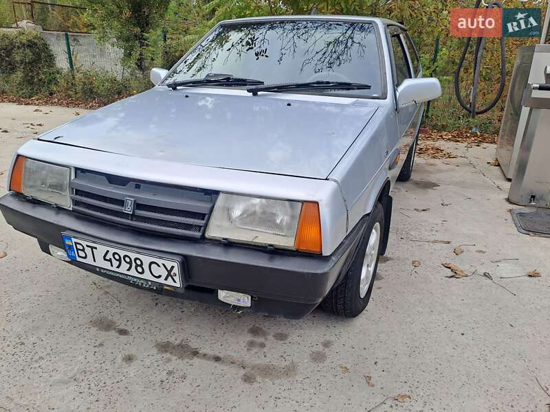 Хэтчбек ВАЗ / Lada 2108 1991 в Херсоне