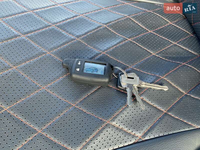 Хэтчбек ВАЗ / Lada 2108 1990 в Черновцах