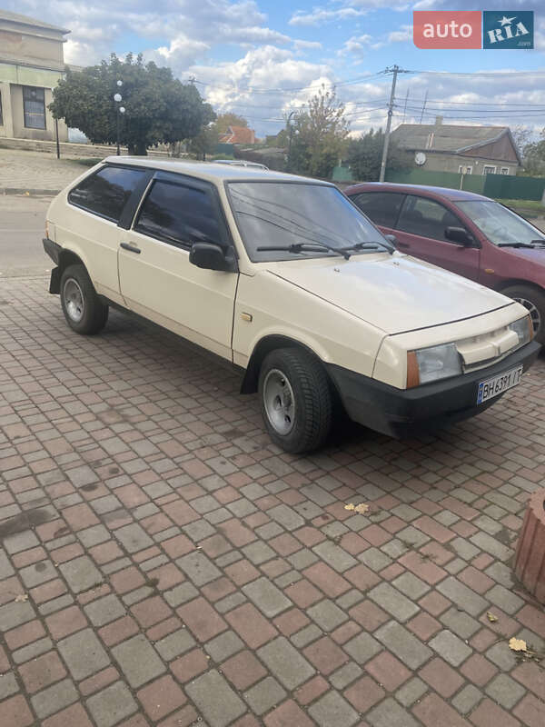 Хэтчбек ВАЗ / Lada 2108 1987 в Одессе