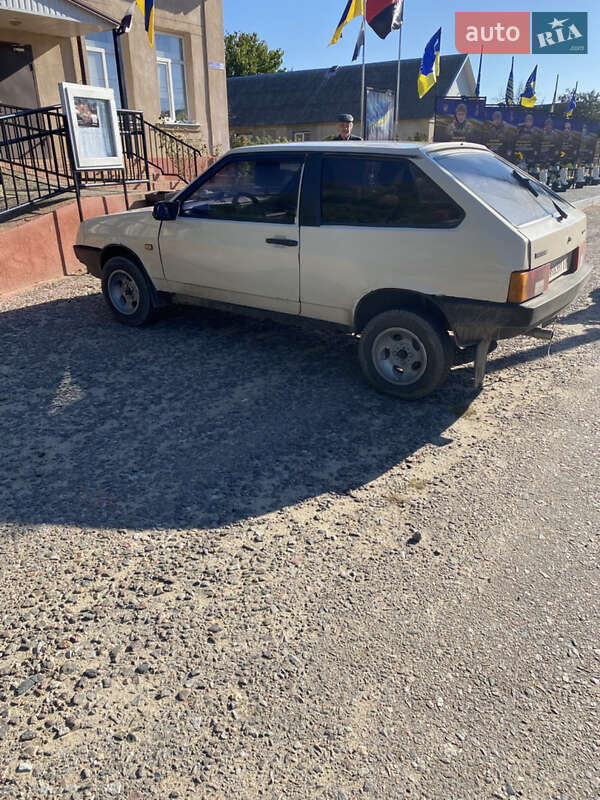 Хэтчбек ВАЗ / Lada 2108 1987 в Одессе