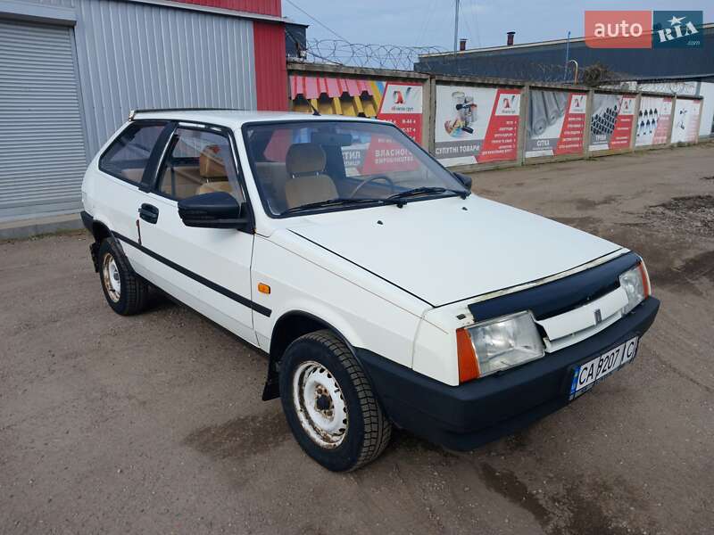 Хетчбек ВАЗ / Lada 2108 1987 в Великому Бурлуку фото 8 Хетчбек ВАЗ / Lada 2108 1987 в Великому Бурлуку