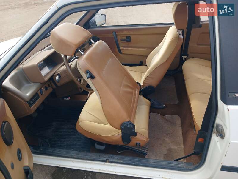 Хетчбек ВАЗ / Lada 2108 1987 в Великому Бурлуку фото 23 Хетчбек ВАЗ / Lada 2108 1987 в Великому Бурлуку