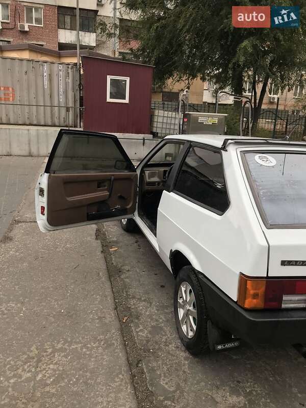 Хетчбек ВАЗ / Lada 2108 1986 в Запоріжжі фото Хетчбек ВАЗ / Lada 2108 1986 в Запоріжжі