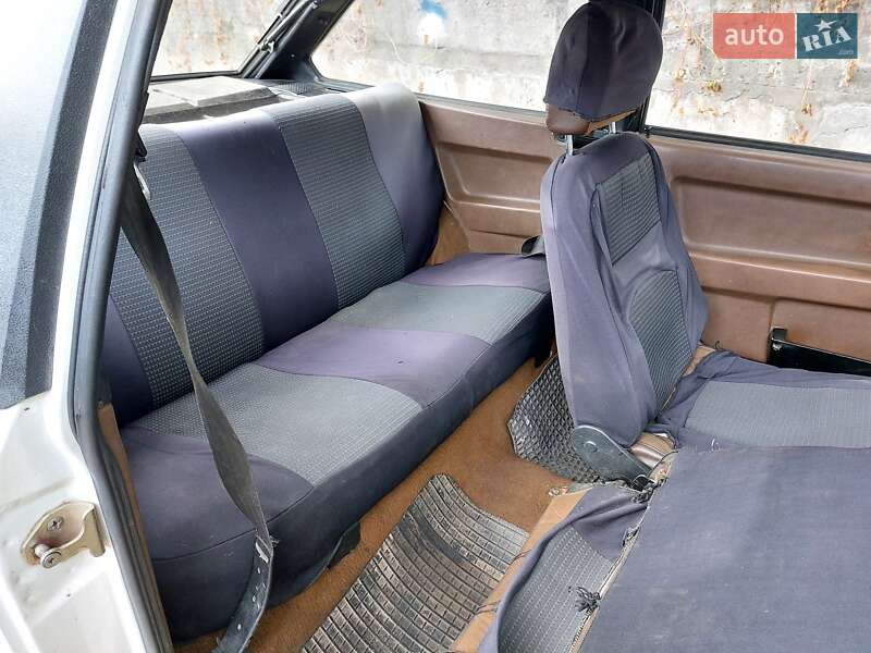 Хетчбек ВАЗ / Lada 2108 1986 в Дніпрі фото 14 Хетчбек ВАЗ / Lada 2108 1986 в Дніпрі