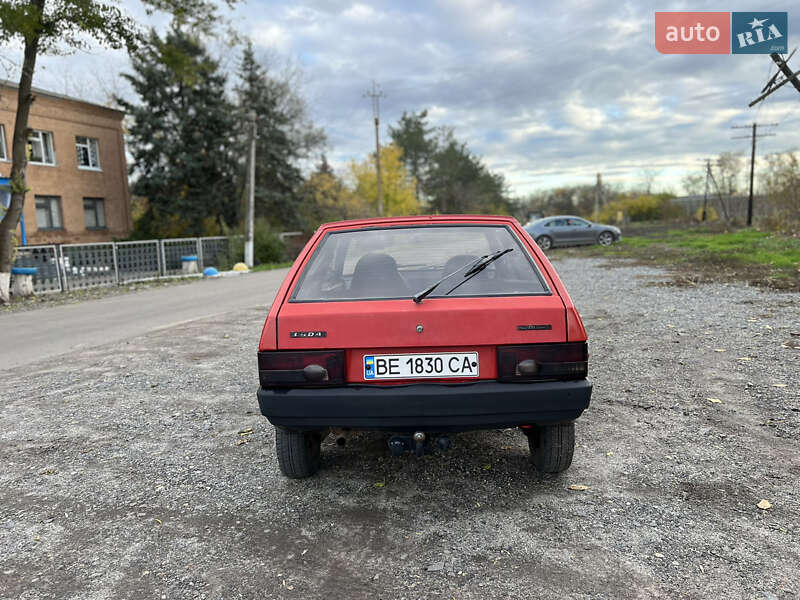Хетчбек ВАЗ / Lada 2108 1989 в Новому Бузі фото 4 Хетчбек ВАЗ / Lada 2108 1989 в Новому Бузі