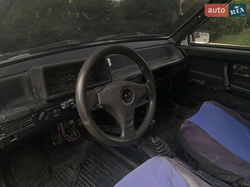 Хетчбек ВАЗ / Lada 2108 1991 в Кам'янець-Подільському фото 7 Хетчбек ВАЗ / Lada 2108 1991 в Кам'янець-Подільському