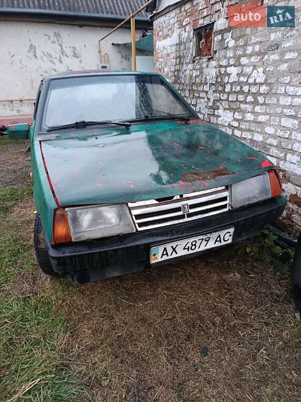 Хетчбек ВАЗ / Lada 2108 1987 в Новомосковську фото Хетчбек ВАЗ / Lada 2108 1987 в Новомосковську