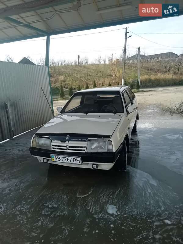 Хэтчбек ВАЗ / Lada 2108 1988 в Грозинцах фото 6 Хэтчбек ВАЗ / Lada 2108 1988 в Грозинцах