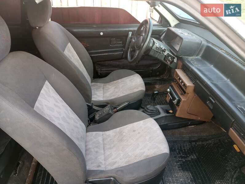 Хэтчбек ВАЗ / Lada 2108 1986 в Косове фото 7 Хэтчбек ВАЗ / Lada 2108 1986 в Косове