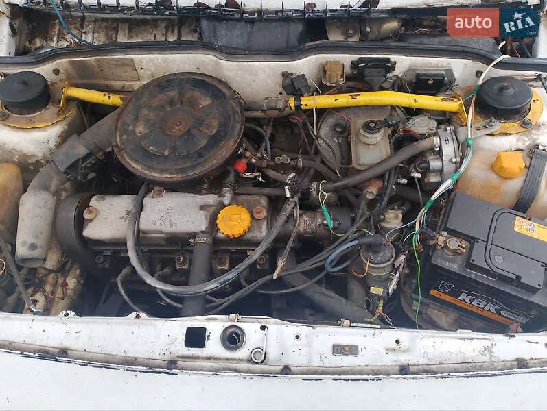 Хетчбек ВАЗ / Lada 2108 1990 в Житомирі фото 4 Хетчбек ВАЗ / Lada 2108 1990 в Житомирі