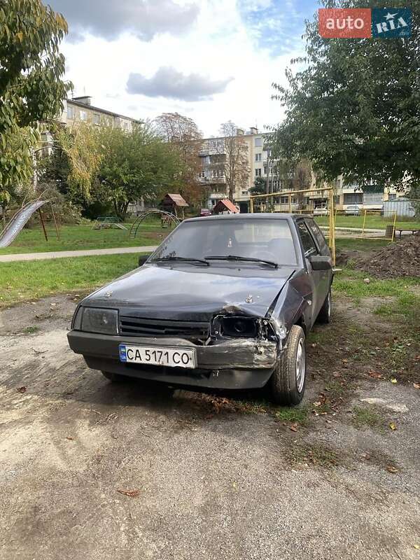 Хэтчбек ВАЗ / Lada 2108 1991 в Черкассах фото 6 Хэтчбек ВАЗ / Lada 2108 1991 в Черкассах