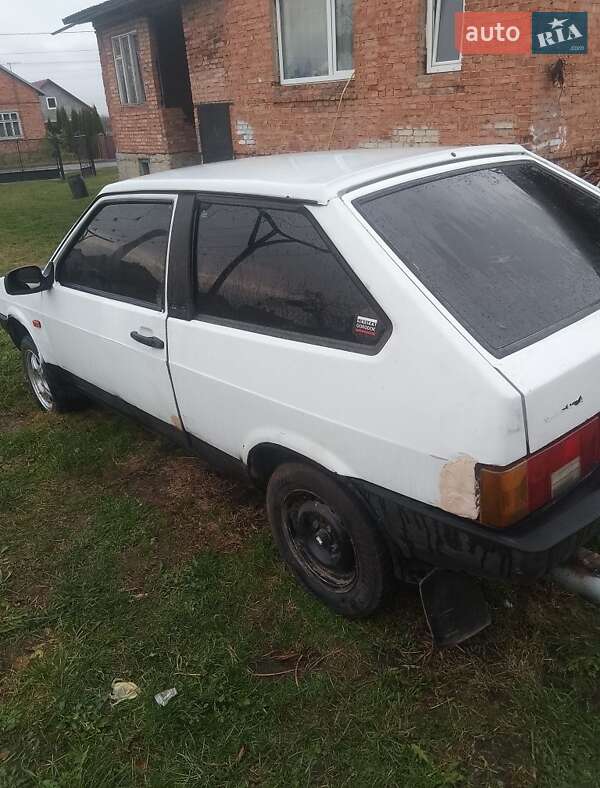 Хэтчбек ВАЗ / Lada 2108 1992 в Львове фото 5 Хэтчбек ВАЗ / Lada 2108 1992 в Львове